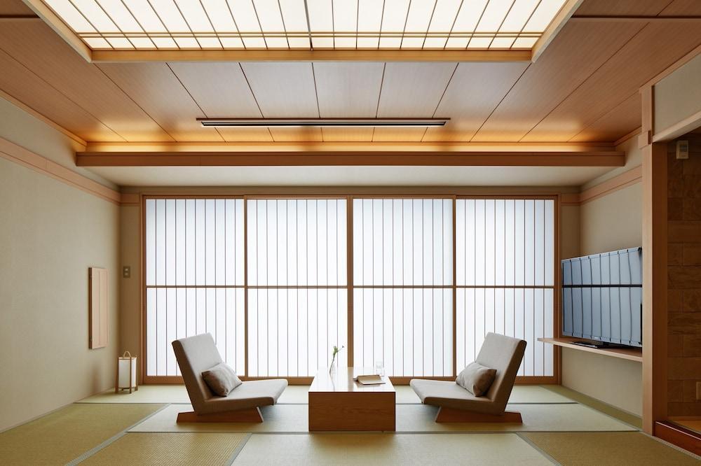 Fujikawaguchiko Onsen Konanso Hotell Eksteriør bilde A shōji window
