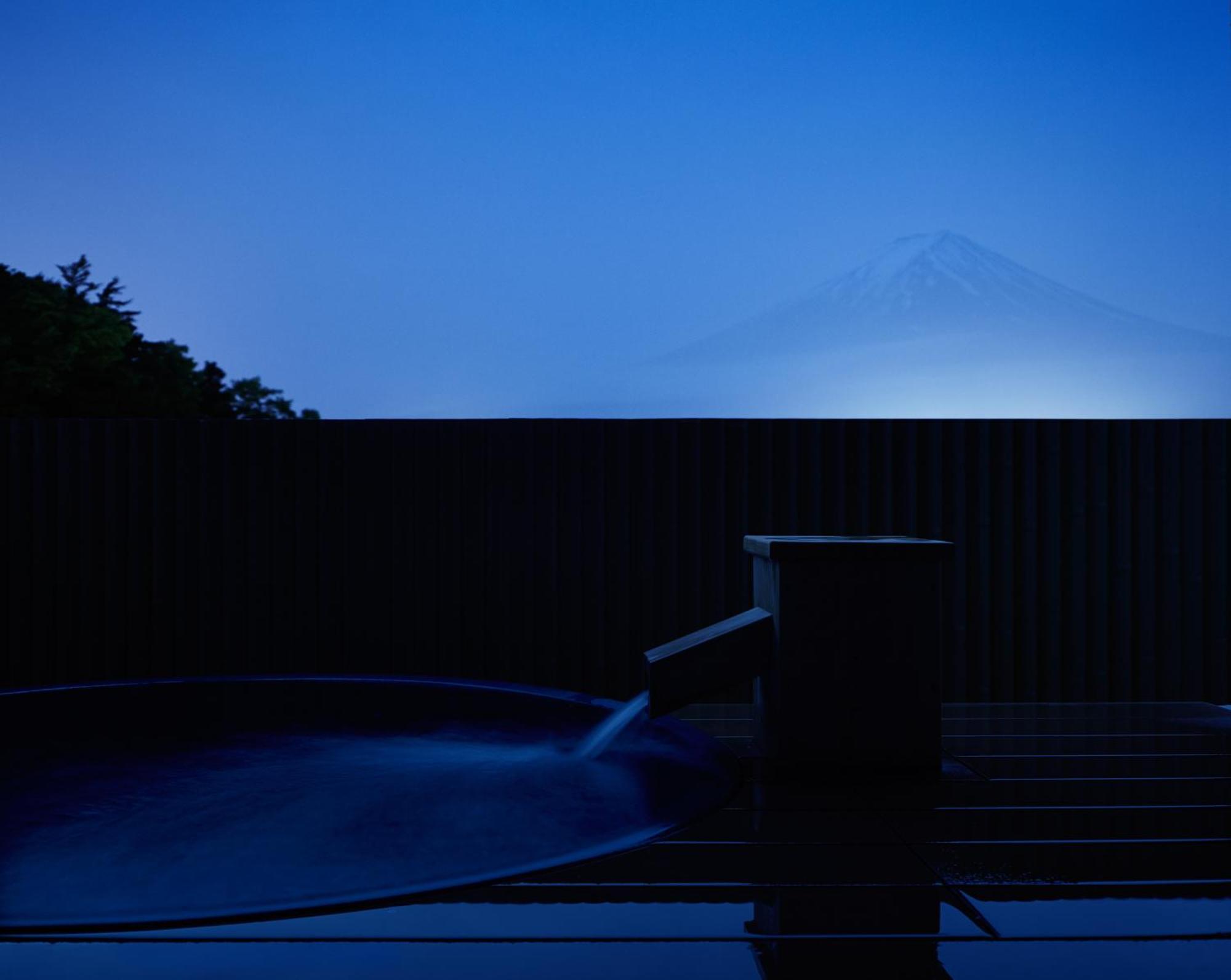 Fujikawaguchiko Onsen Konanso Hotell Rom bilde Mount Fuji from the hotel