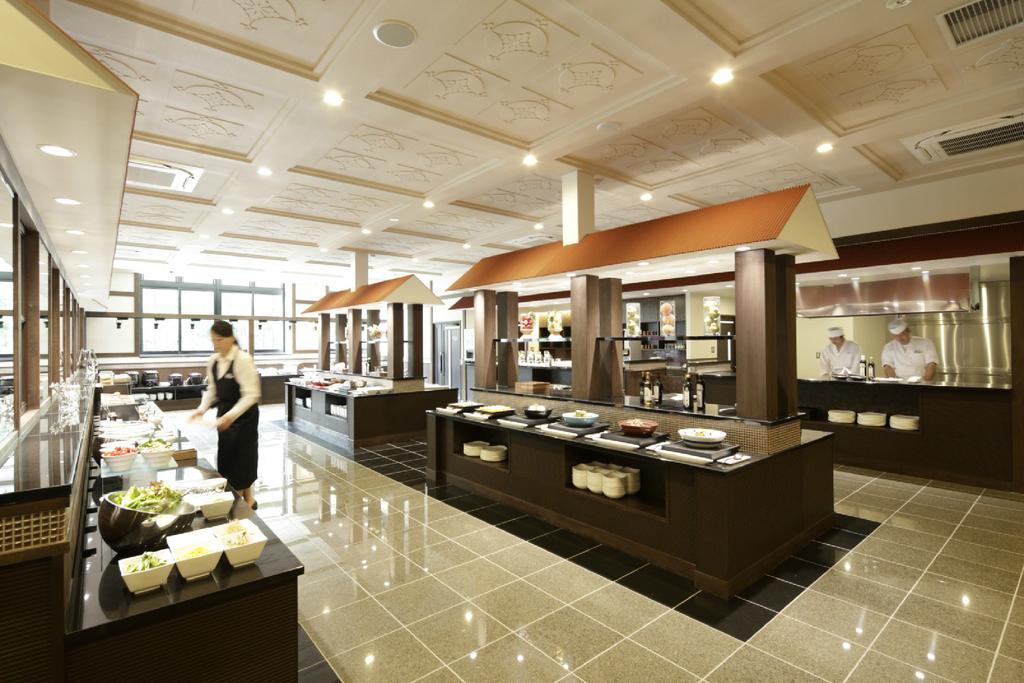 Fujikawaguchiko Onsen Konanso Hotell Eksteriør bilde A buffet restaurant in Japan