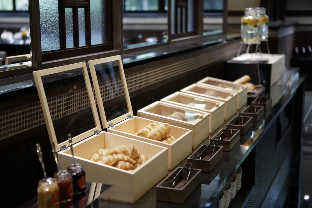 Fujikawaguchiko Onsen Konanso Hotell Eksteriør bilde A selection of dim sum at a dim sum restaurant in Hong Kong