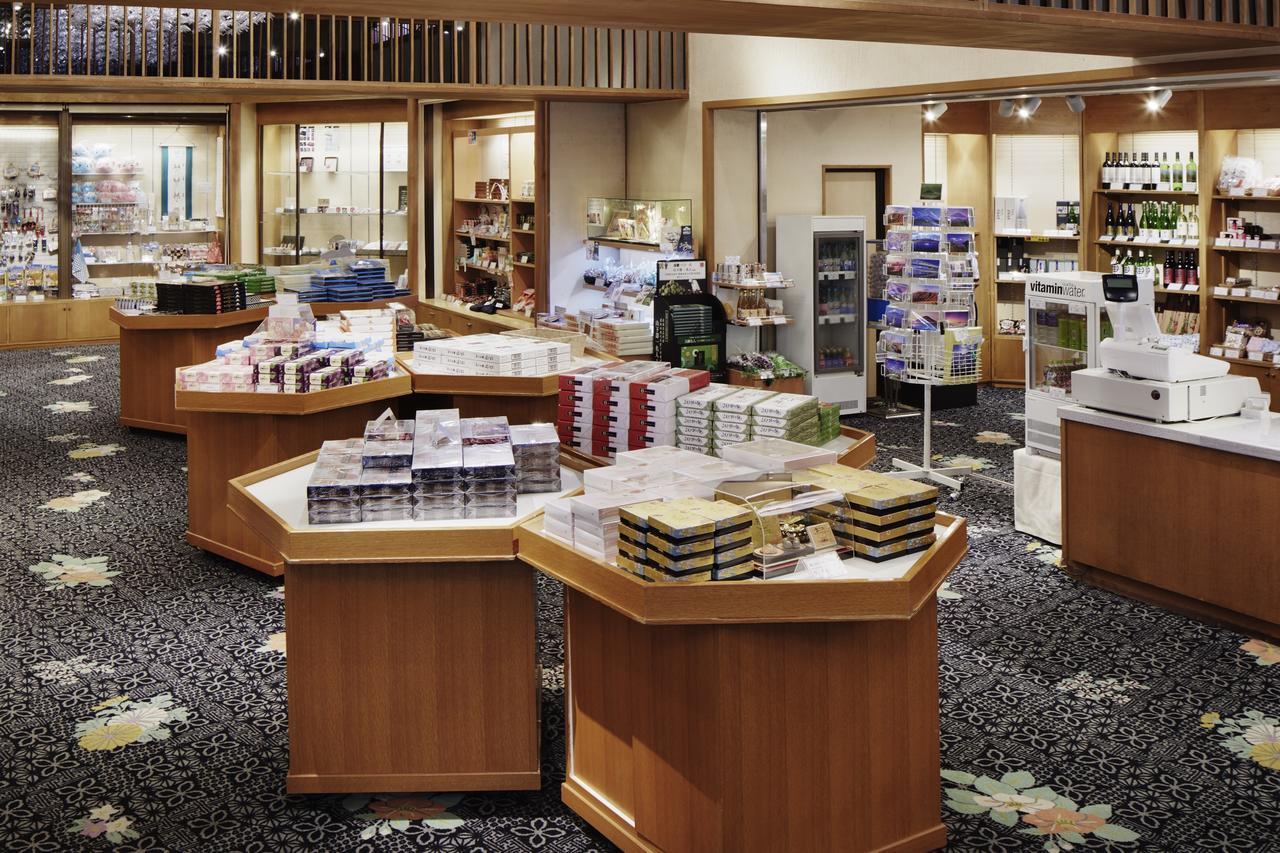 Fujikawaguchiko Onsen Konanso Hotell Eksteriør bilde The shop